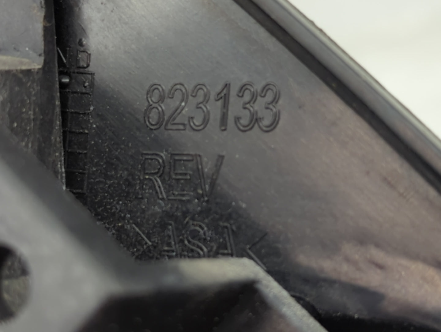 2010-2011 Chevrolet Equinox Driver Side View Mirror - Left Door Mirror OEM Used - Oemusedautoparts1.com