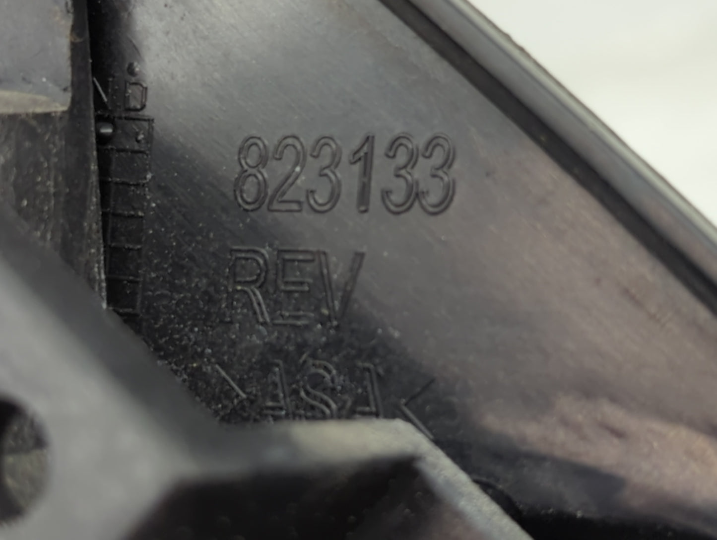 2010-2011 Chevrolet Equinox Driver Side View Mirror - Left Door Mirror OEM Used - Oemusedautoparts1.com