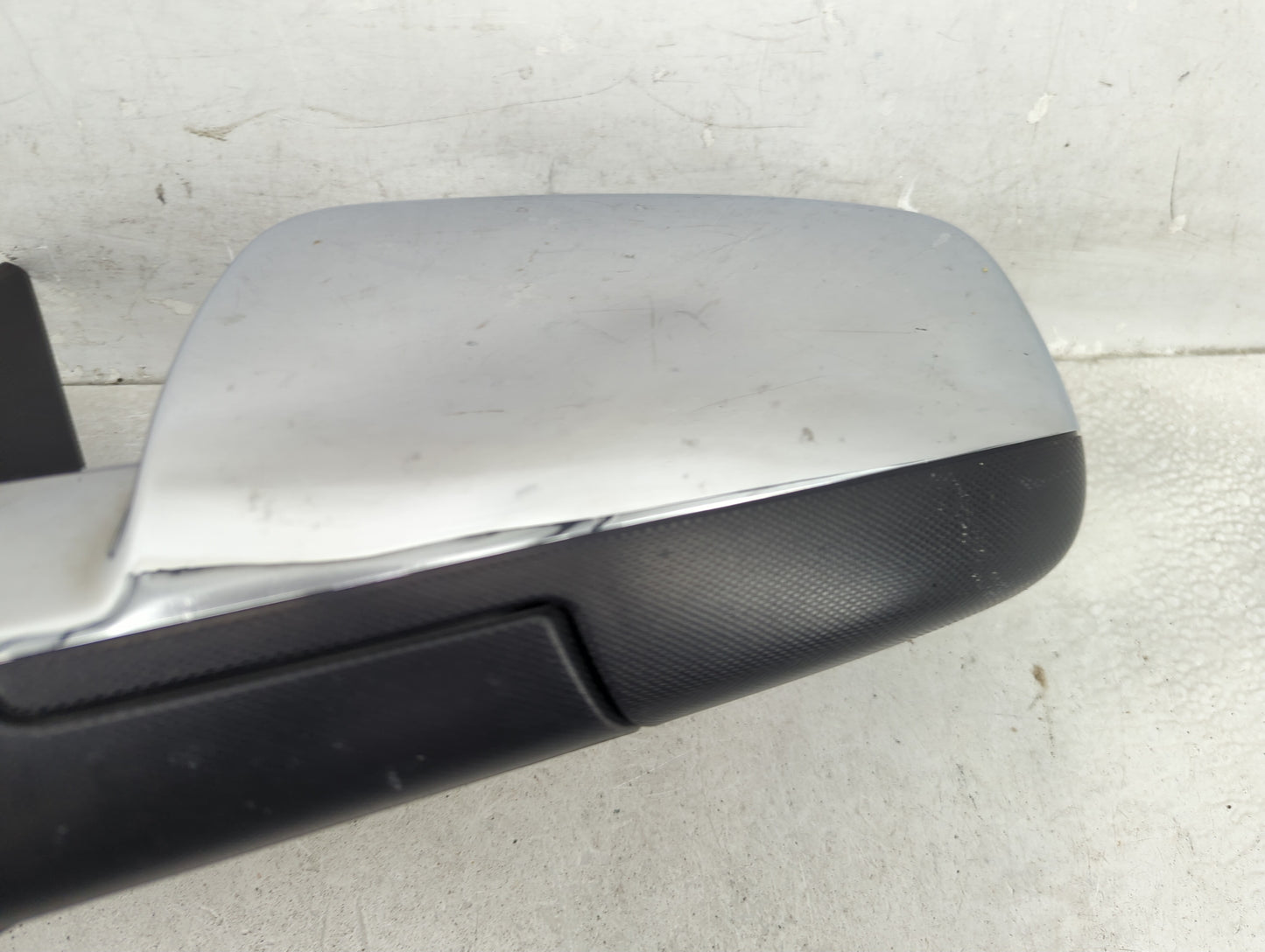 2010-2011 Chevrolet Equinox Driver Side View Mirror - Left Door Mirror OEM Used - Oemusedautoparts1.com