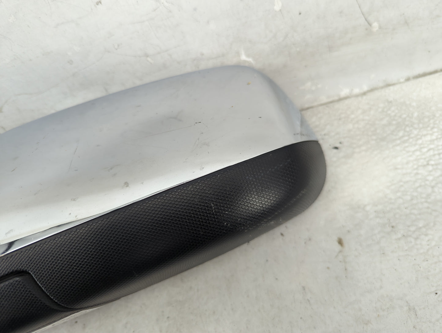 2010-2011 Chevrolet Equinox Driver Side View Mirror - Left Door Mirror OEM Used - Oemusedautoparts1.com