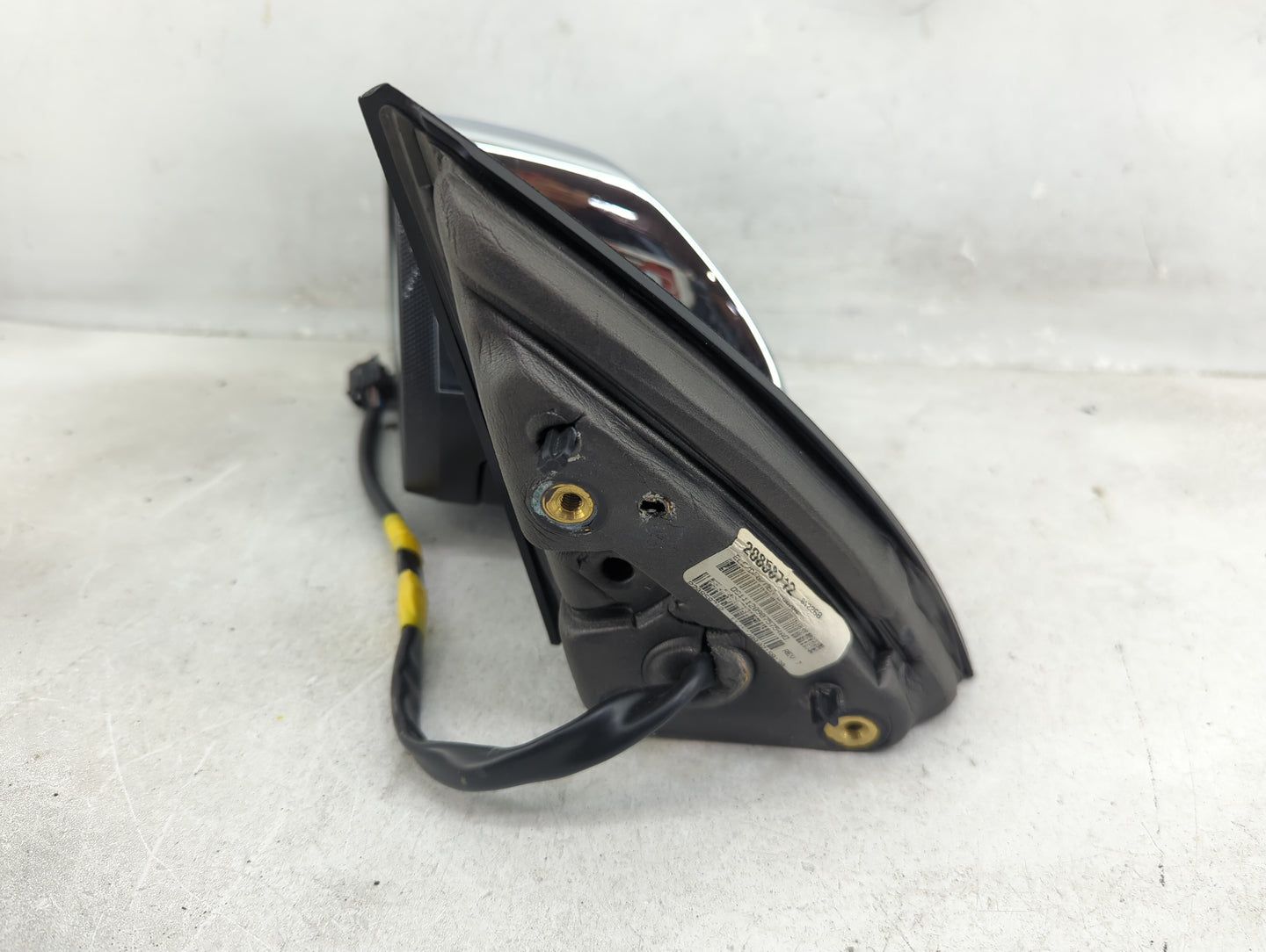 2010-2011 Chevrolet Equinox Driver Side View Mirror - Left Door Mirror OEM Used - Oemusedautoparts1.com
