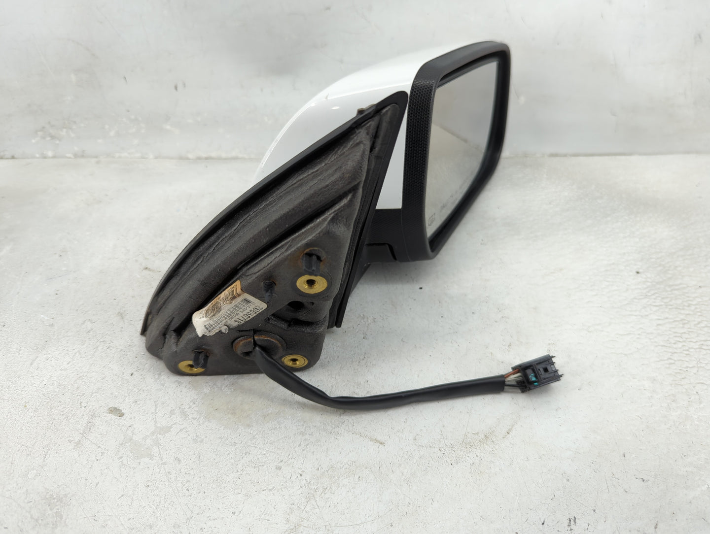 2010-2011 Chevrolet Equinox Passenger Side View Mirror - Right Door Mirror OEM Used - Oemusedautoparts1.com