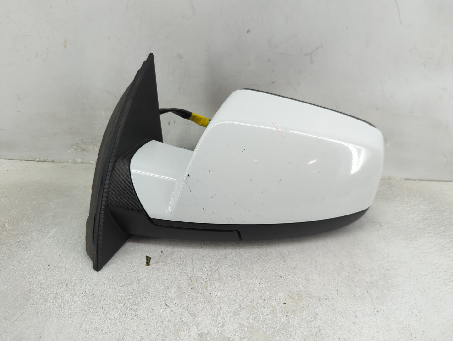 2010-2011 Chevrolet Equinox Driver Side View Mirror - Left Door Mirror OEM Used - Oemusedautoparts1.com