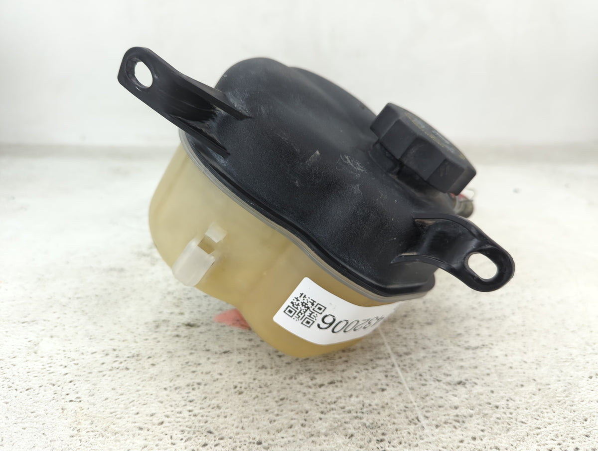 2010 Chevrolet Equinox Radiator Coolant Overflow Expansion Tank Bottle 1432006 - Oemusedautoparts1.com