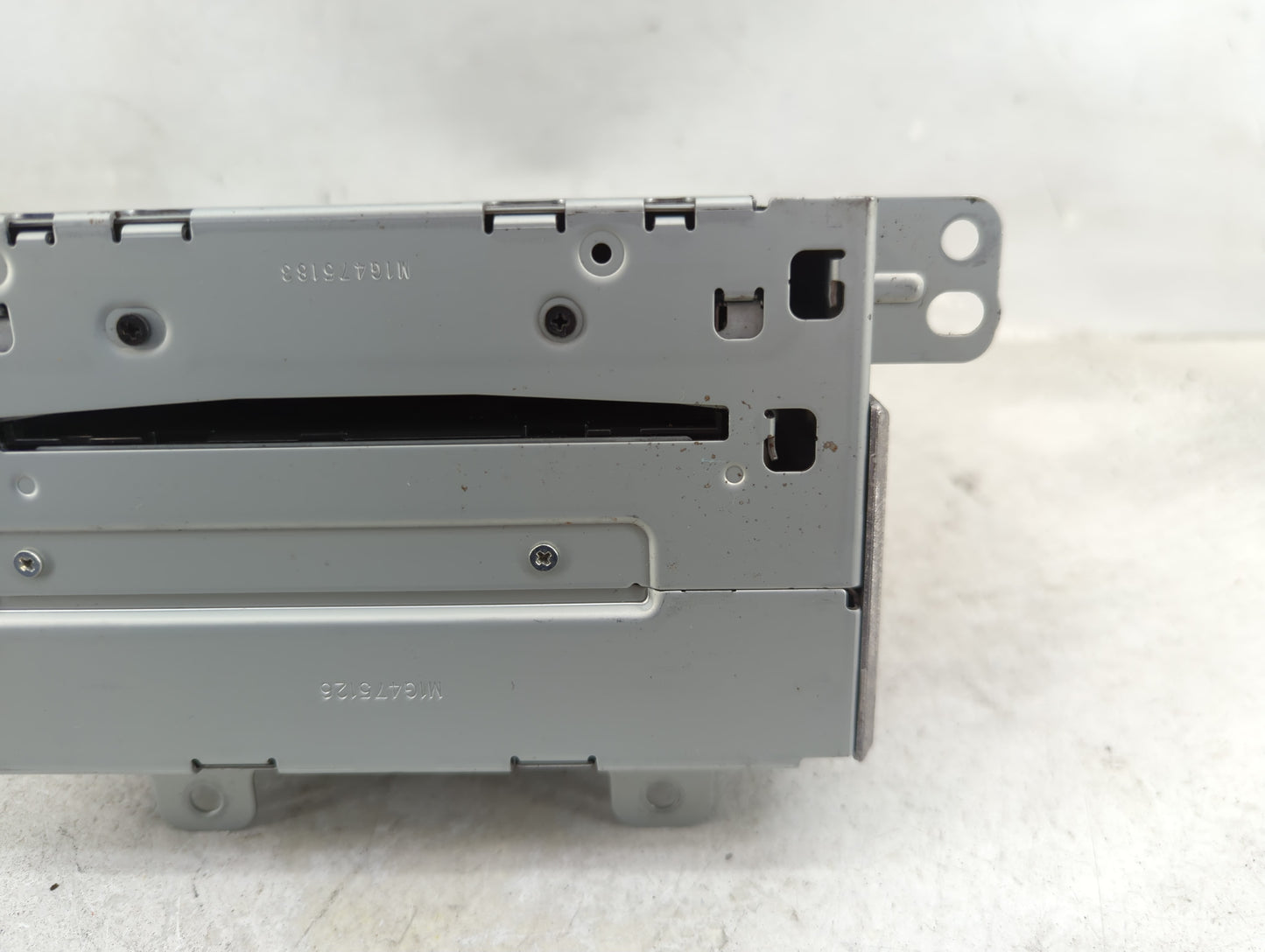 2010 Chevrolet Equinox Radio AM FM Cd Player Receiver Replacement P/N:20907419 CQ-FG5960YC Fits Fits 2011 OEM Used Auto Part