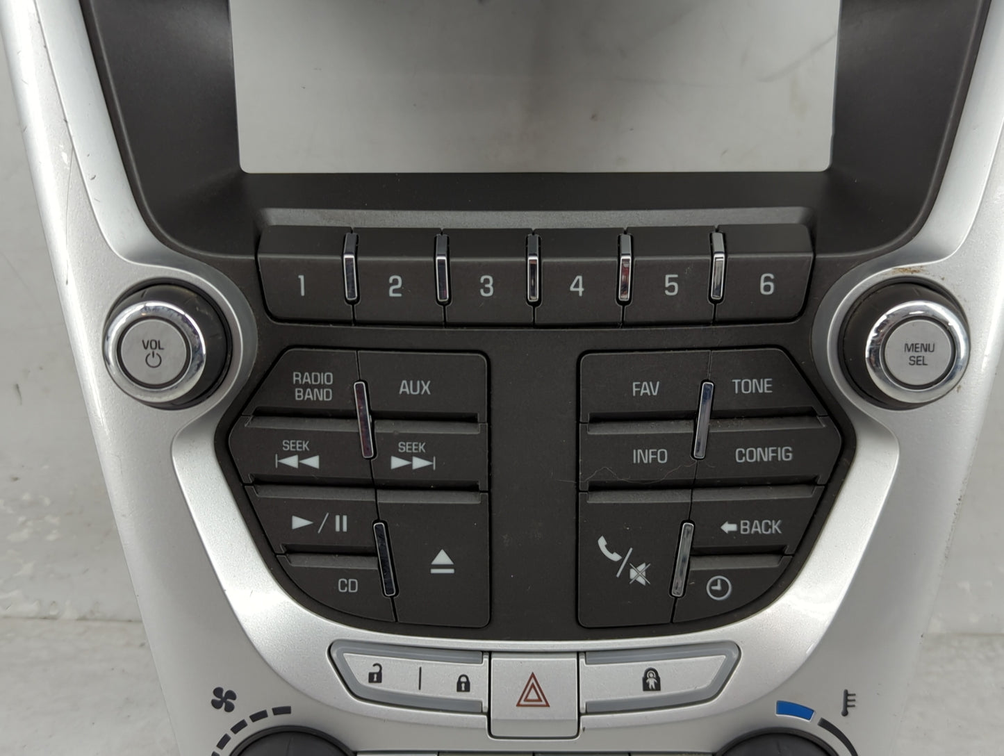 2010-2011 Chevrolet Equinox Radio Control Panel Silver - Oemusedautoparts1.com