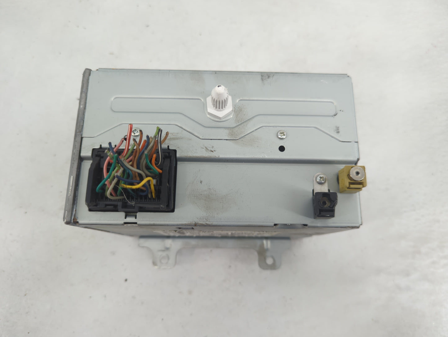 2010 Chevrolet Equinox Radio AM FM Cd Player Receiver Replacement P/N:20854719 CQ-FG5960YC Fits OEM Used Auto Parts - Oemuse