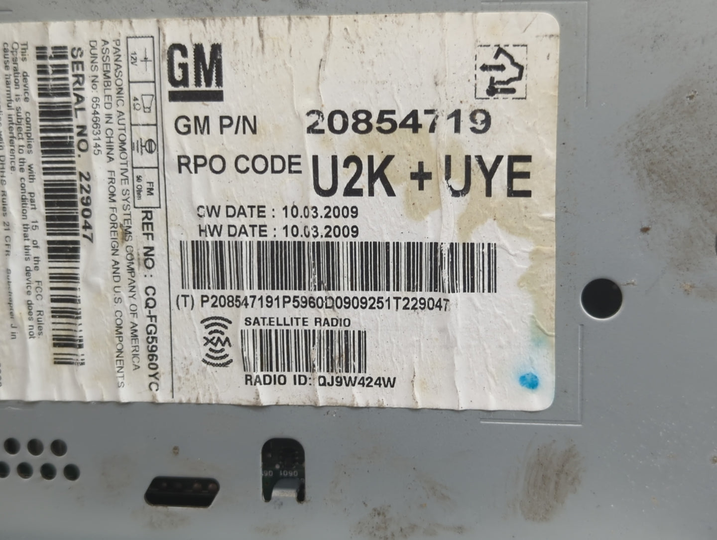 2010 Chevrolet Equinox Radio AM FM Cd Player Receiver Replacement P/N:20854719 CQ-FG5960YC Fits OEM Used Auto Parts - Oemuse