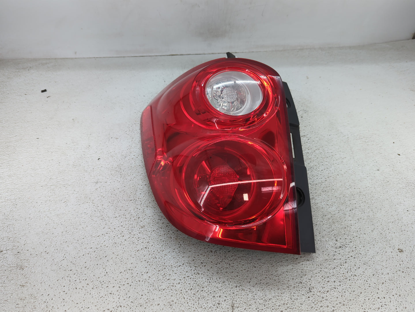 2010-2015 Chevrolet Equinox Tail Light Assembly Driver Left OEM Fits Fits 2010 2011 2012 2013 2014 2015 OEM Used Auto Parts 