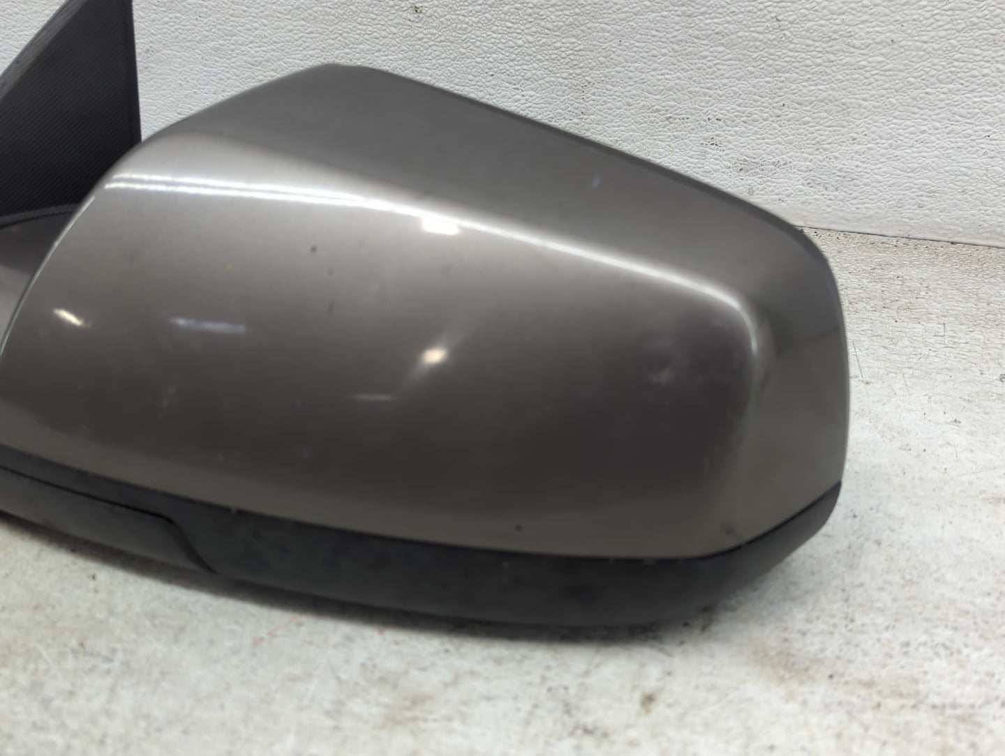 2010-2011 Chevrolet Equinox Driver Side View Mirror - Left Door Mirror OEM Used - Oemusedautoparts1.com