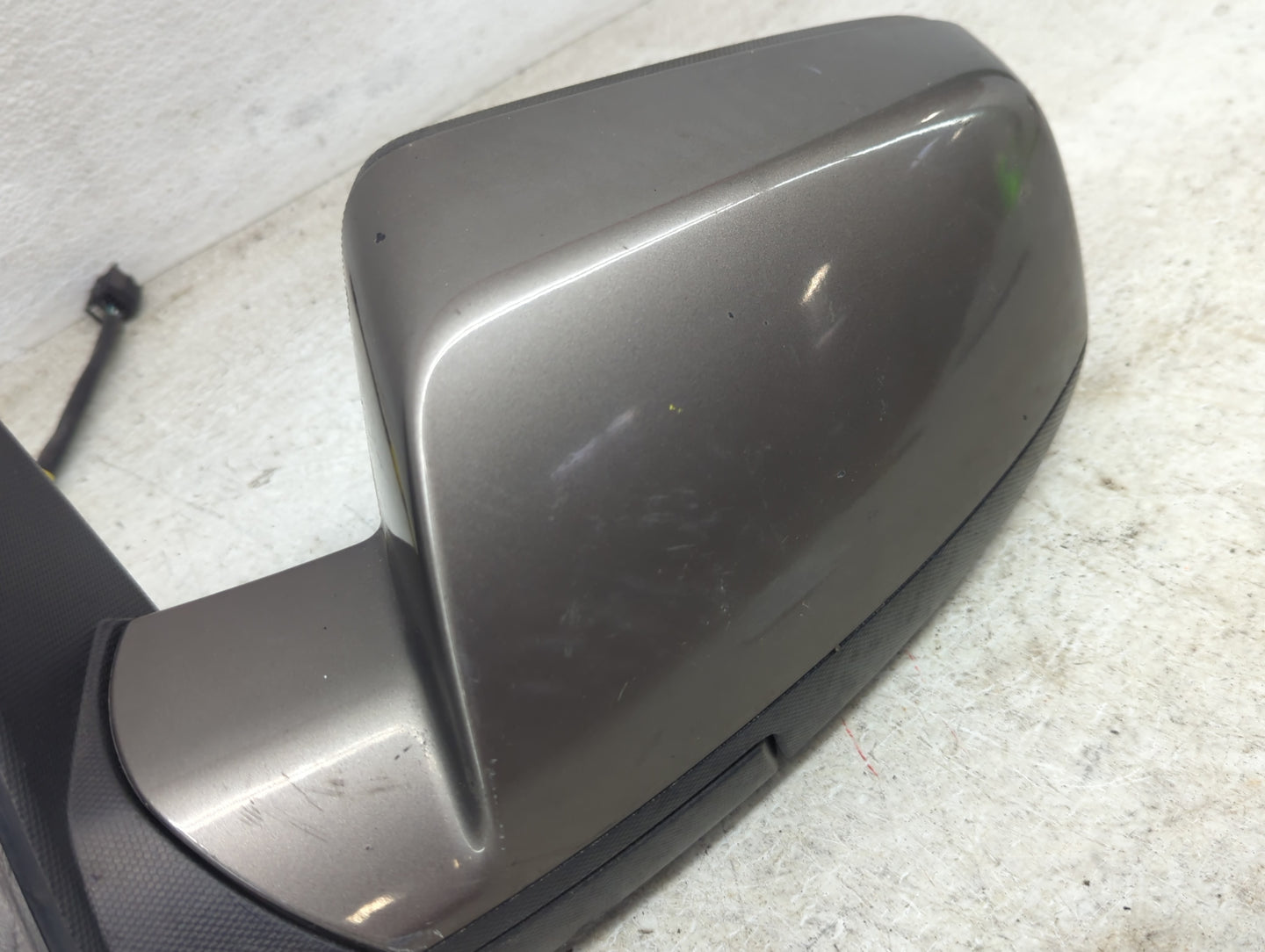 2010-2011 Chevrolet Equinox Driver Side View Mirror - Left Door Mirror OEM Used - Oemusedautoparts1.com