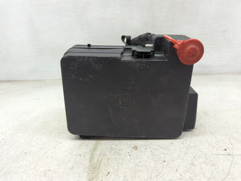 compare product 2010 Chevrolet Equinox Fusebox Fuse Box Panel Relay Module P/N:20848337 Fits OEM Used Auto Parts