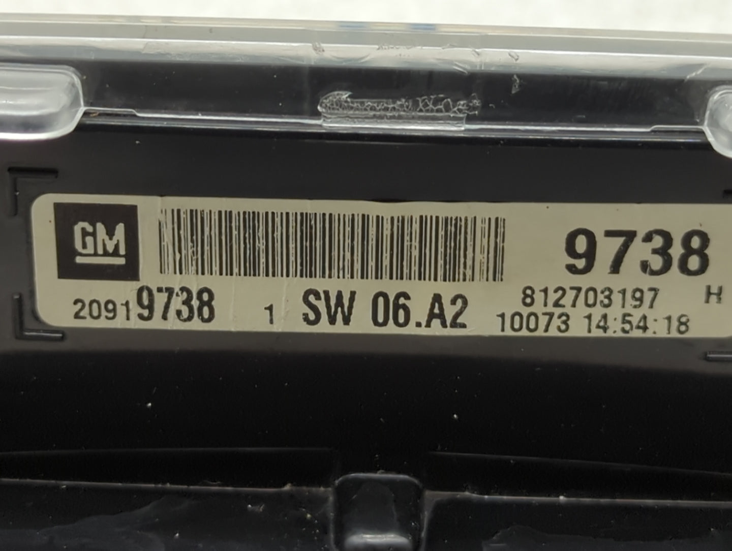 2010 Chevrolet Equinox Instrument Cluster Speedometer Gauges P/N:20919738 Miles: Fits OEM Used Auto Parts - Oemusedautoparts
