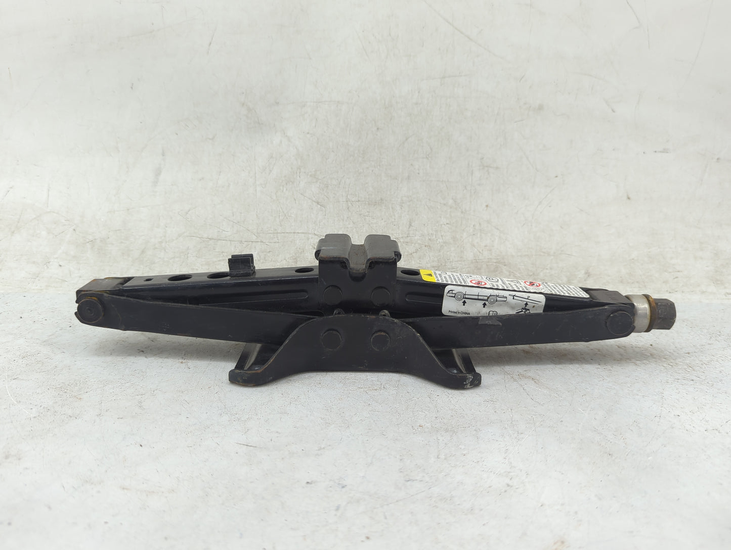 2010 Chevrolet Equinox Spare Scissor Car Jack Black 1460152 - Oemusedautoparts1.com