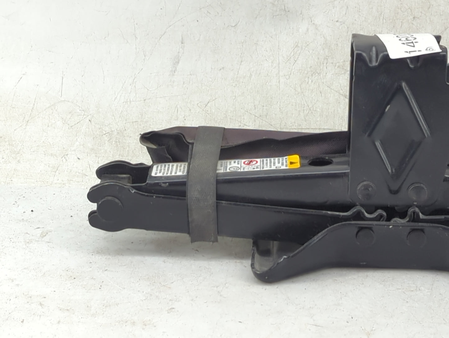 2010 Chevrolet Equinox Spare Scissor Car Jack Black 1460230 - Oemusedautoparts1.com