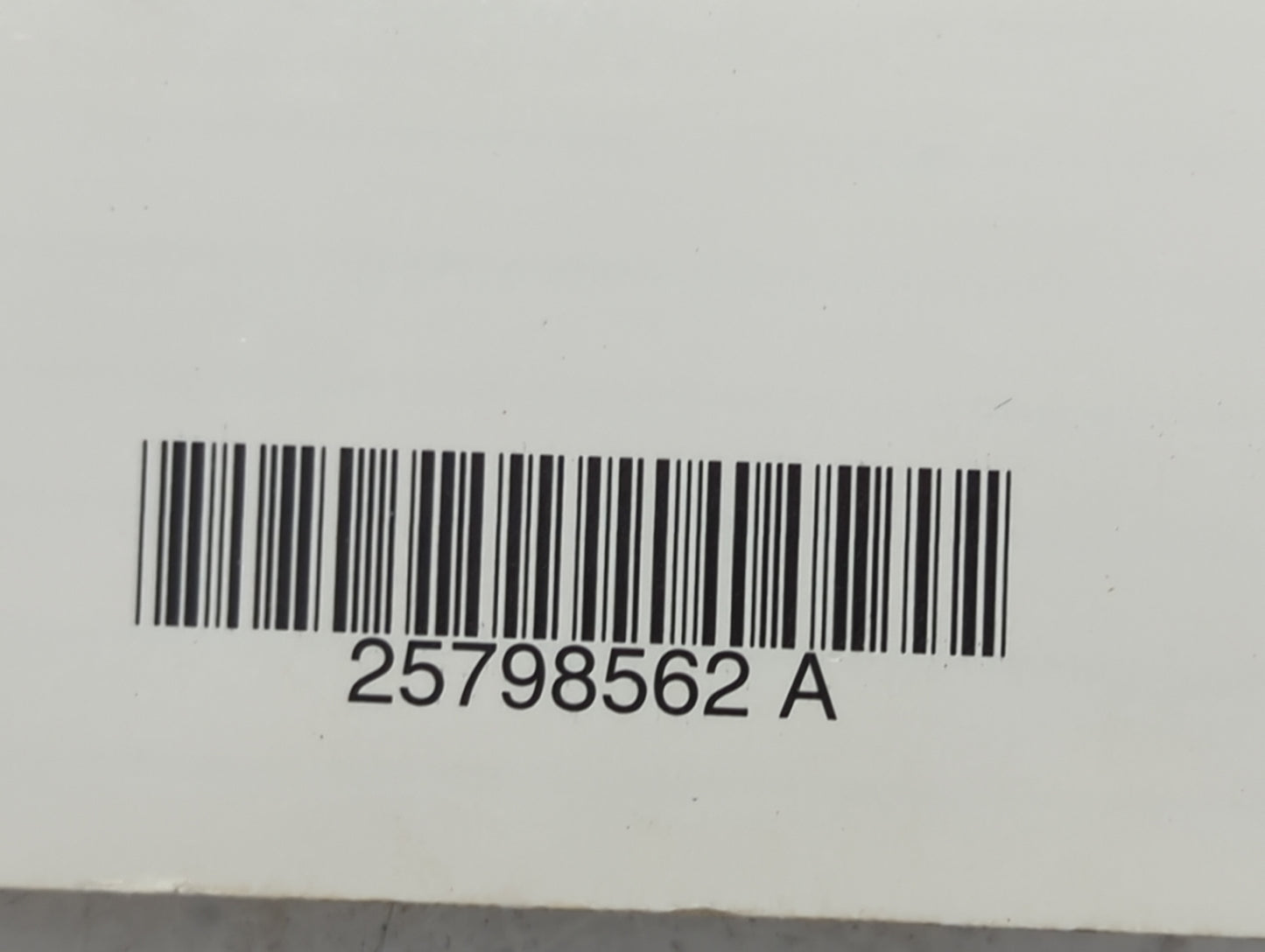 2010 Chevrolet Equinox Owners Manual Book Guide P/N:25798562 OEM Used Auto Parts - Oemusedautoparts1.com