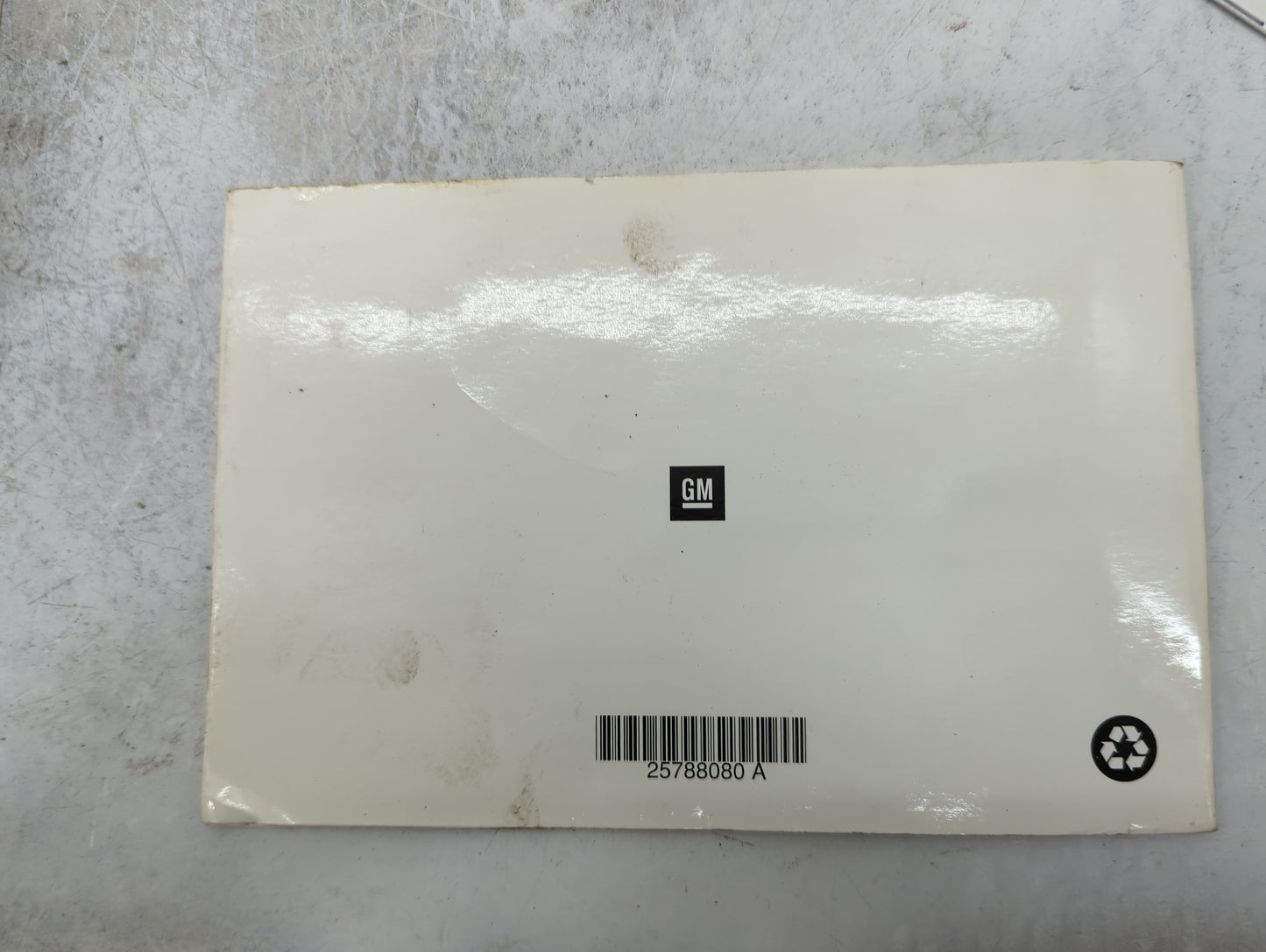2010 Chevrolet Equinox Owners Manual Book Guide P/N:25798562 OEM Used Auto Parts - Oemusedautoparts1.com