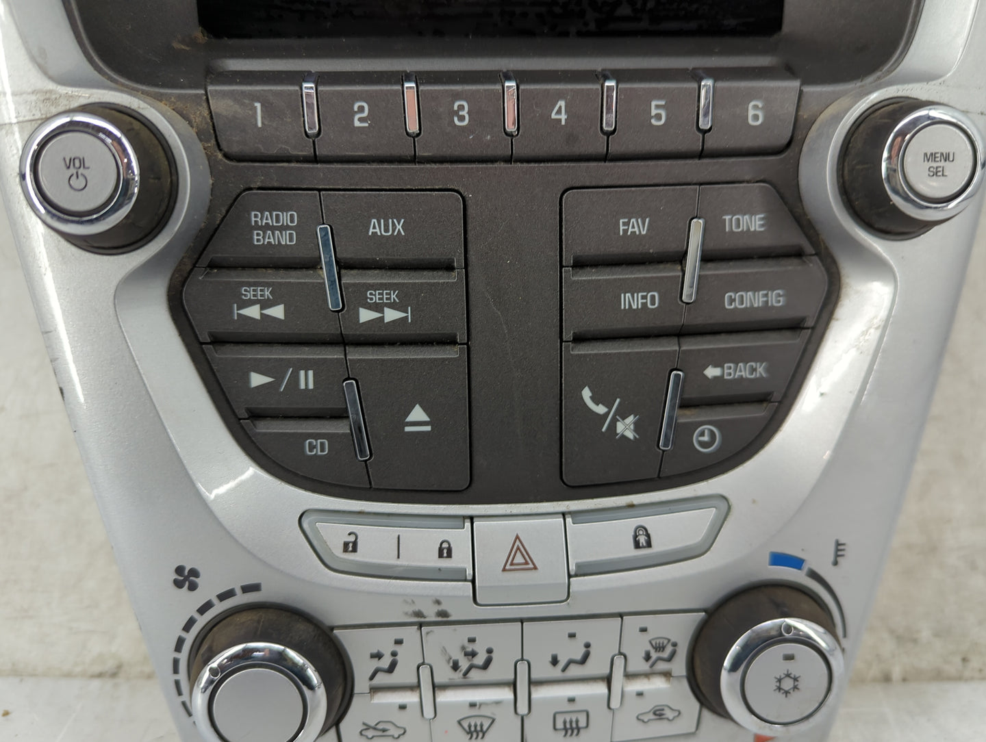 2010-2011 Chevrolet Equinox Radio Control Panel 1464367 - Oemusedautoparts1.com