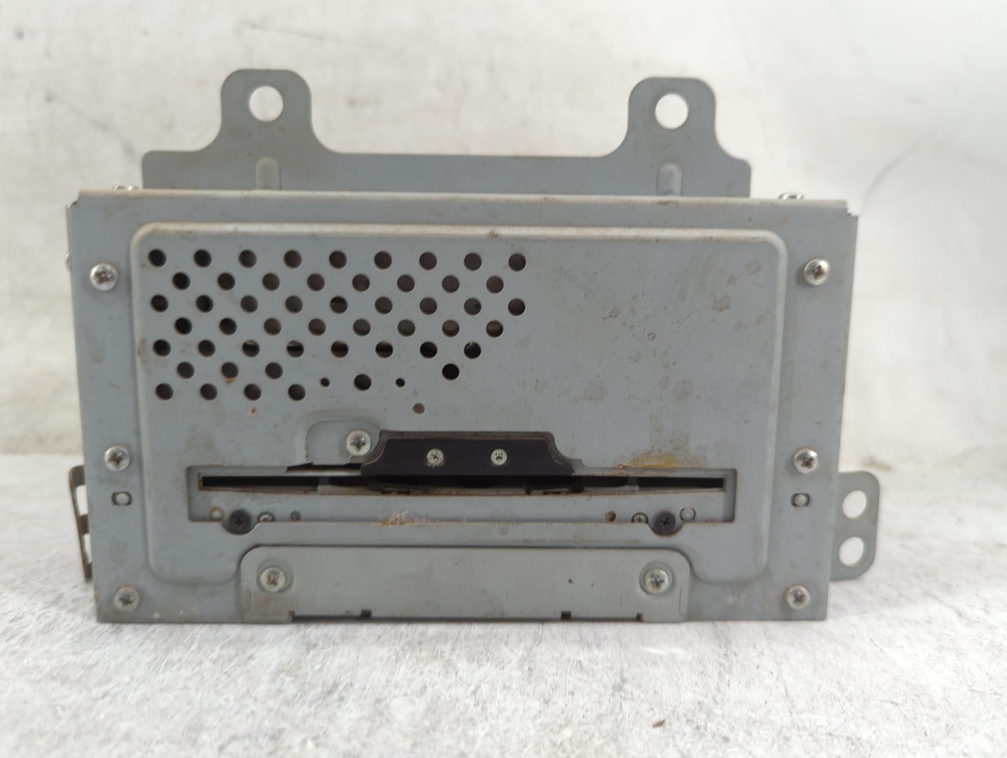 2010 Chevrolet Equinox Radio AM FM Cd Player Receiver Replacement P/N:20888798 DW468100-6331, GM0500WE19803G Fits OEM Used A