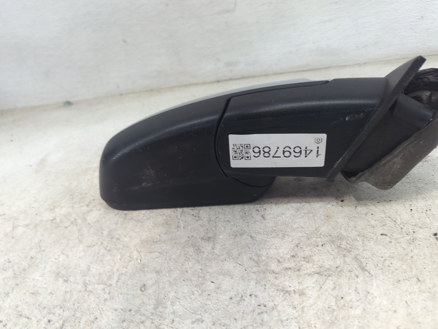 2010-2011 Chevrolet Equinox Passenger Side View Mirror - Right Door Mirror OEM Used - Oemusedautoparts1.com
