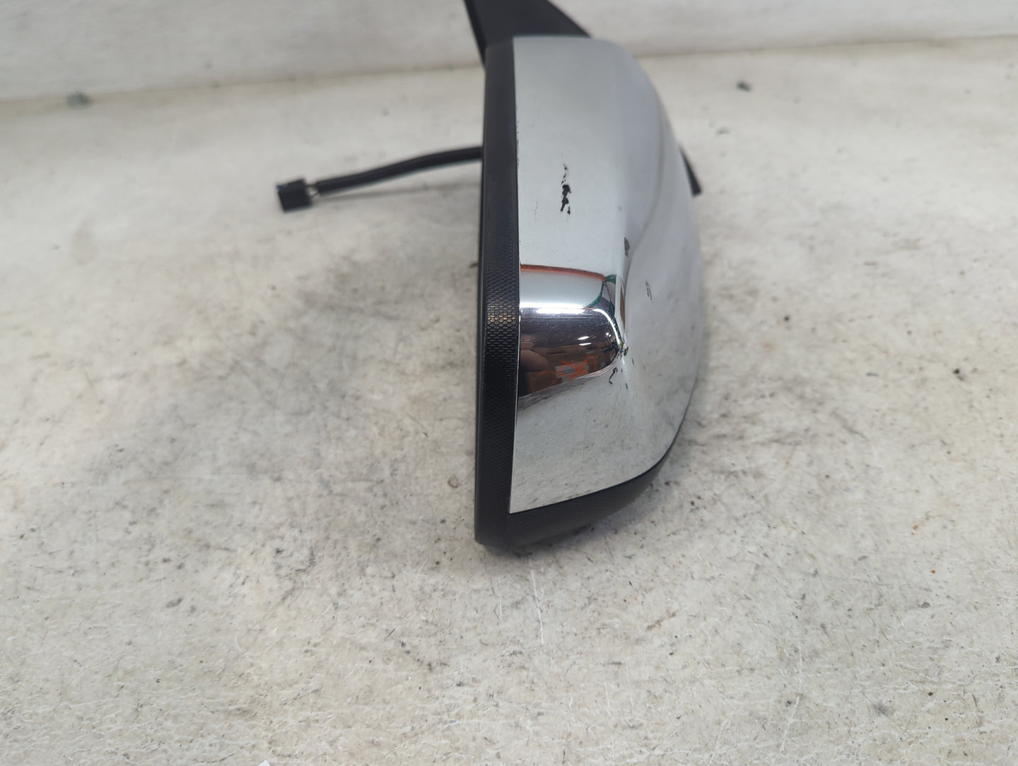 2010-2011 Chevrolet Equinox Passenger Side View Mirror - Right Door Mirror OEM Used - Oemusedautoparts1.com