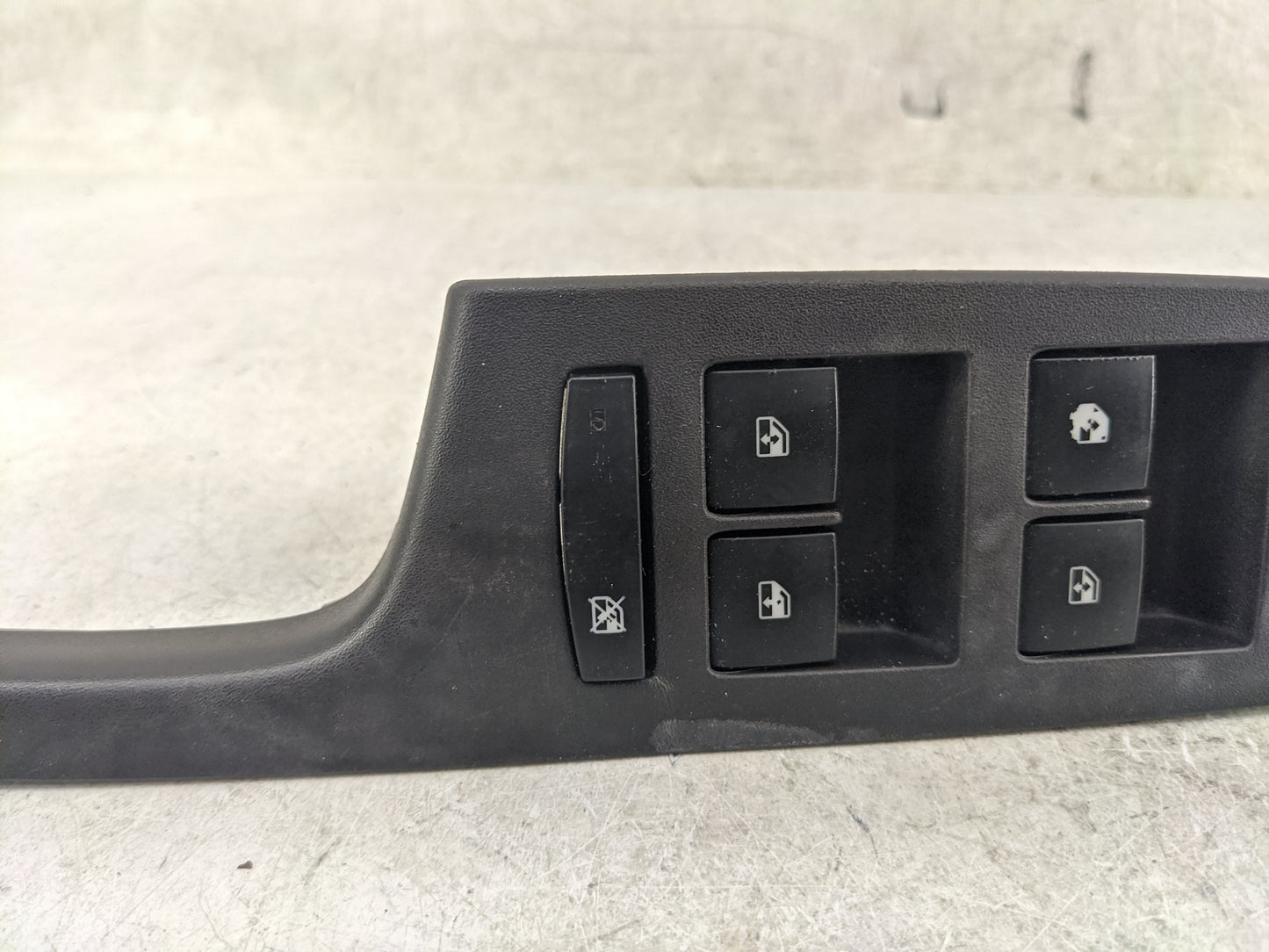 2010-2017 Chevrolet Equinox Master Power Window Switch Replacement Driver Side Left P/N:25946838 Fits OEM Used Auto Parts - 