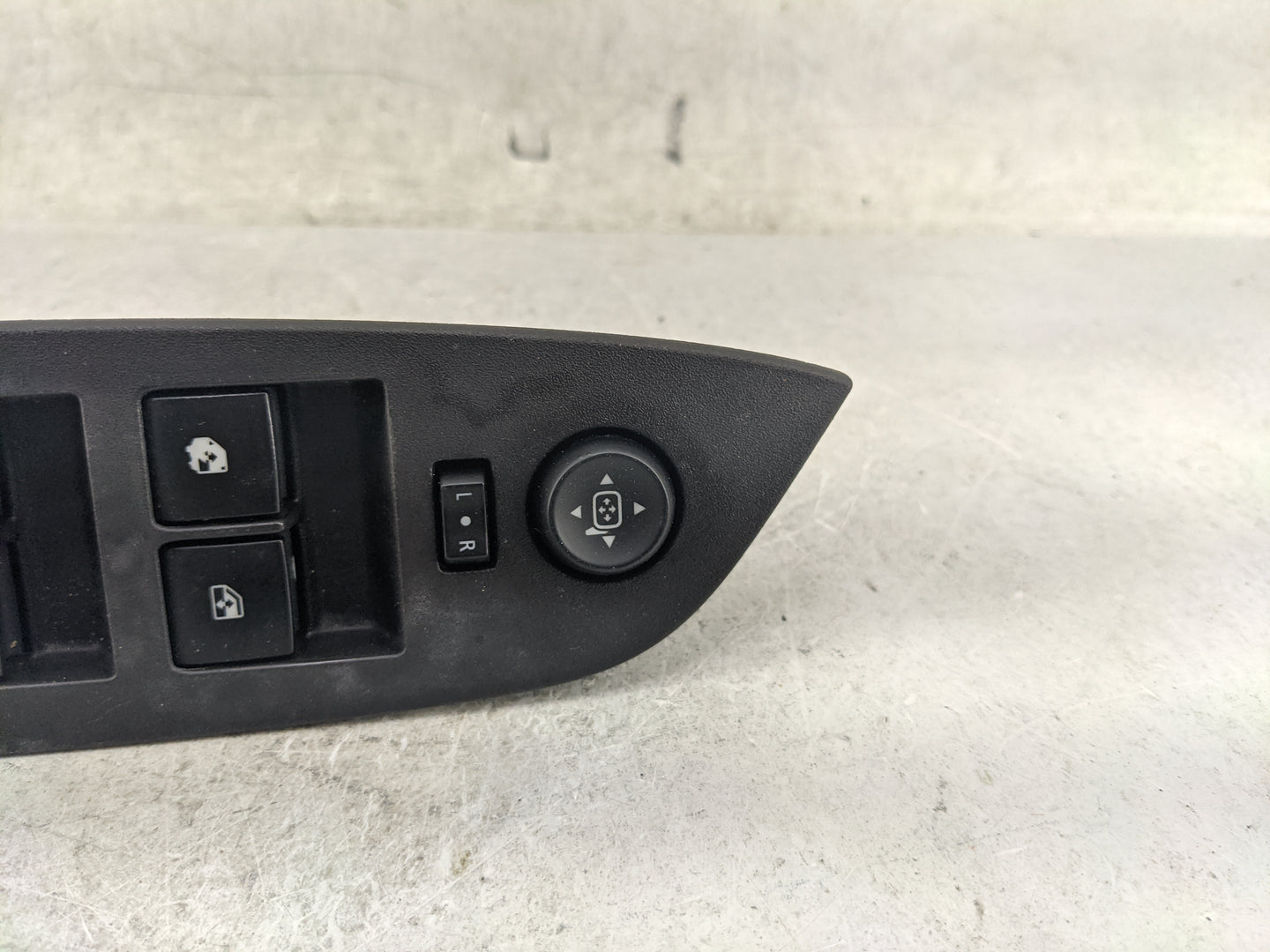 2010-2017 Chevrolet Equinox Master Power Window Switch Replacement Driver Side Left P/N:25946838 Fits OEM Used Auto Parts - 