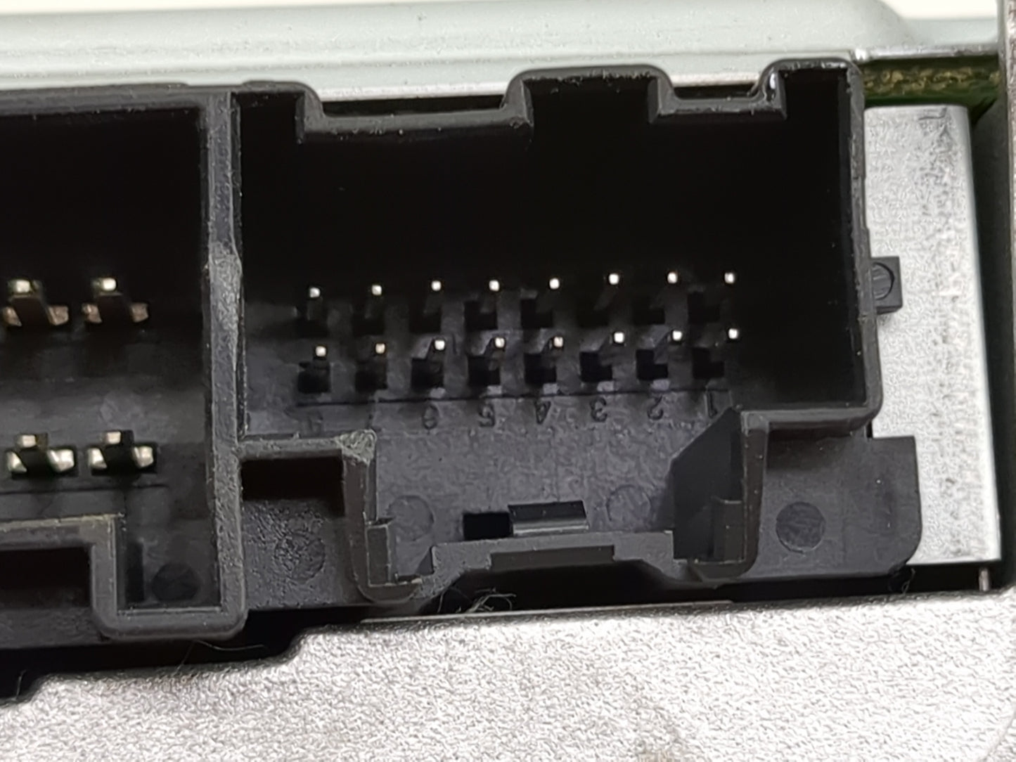 2010-2017 Chevrolet Equinox Radio Speaker Amplifier 1474775 - Oemusedautoparts1.com