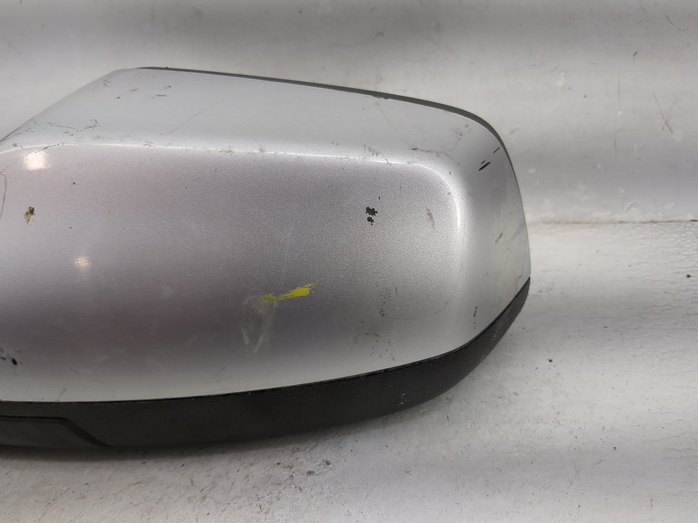 2010 Chevrolet Equinox Driver Side View Mirror - Left Door Mirror OEM Used - Oemusedautoparts1.com