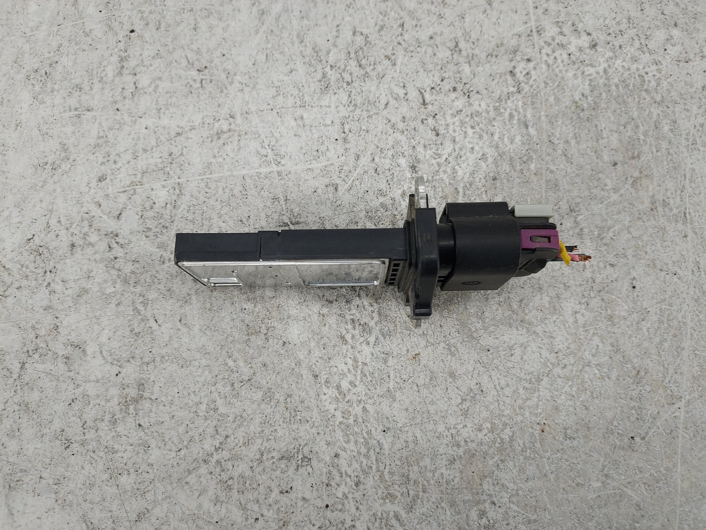 2010-2011 Chevrolet Equinox Mass Air Flow Meter Maf 1487335 - Oemusedautoparts1.com
