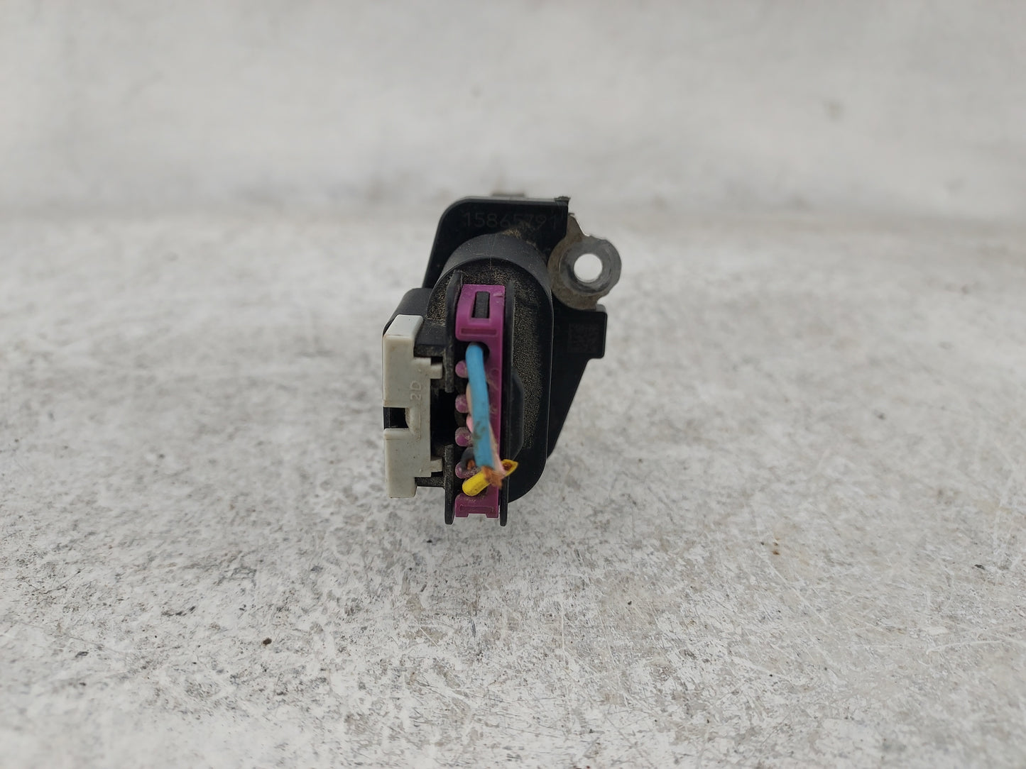 2010-2011 Chevrolet Equinox Mass Air Flow Meter Maf 1487335 - Oemusedautoparts1.com
