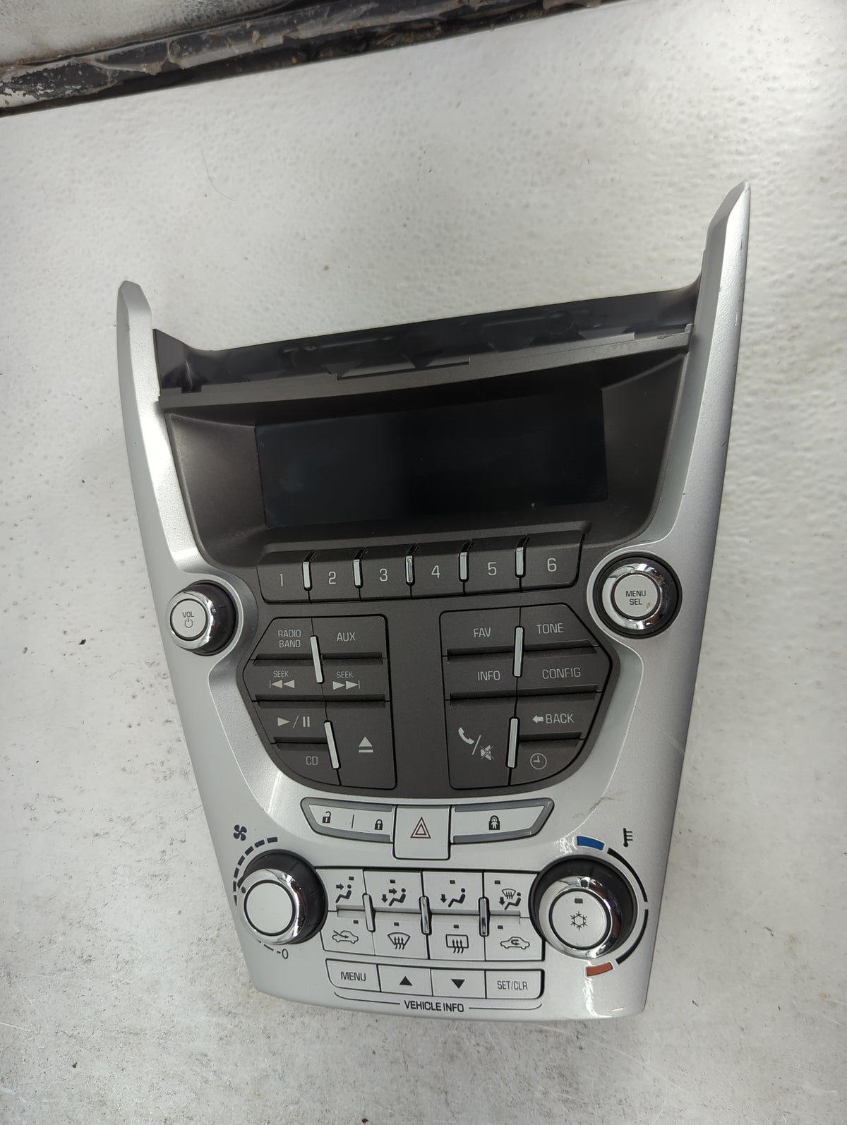 2010-2011 Chevrolet Equinox Radio Control Panel 1488878 - Oemusedautoparts1.com