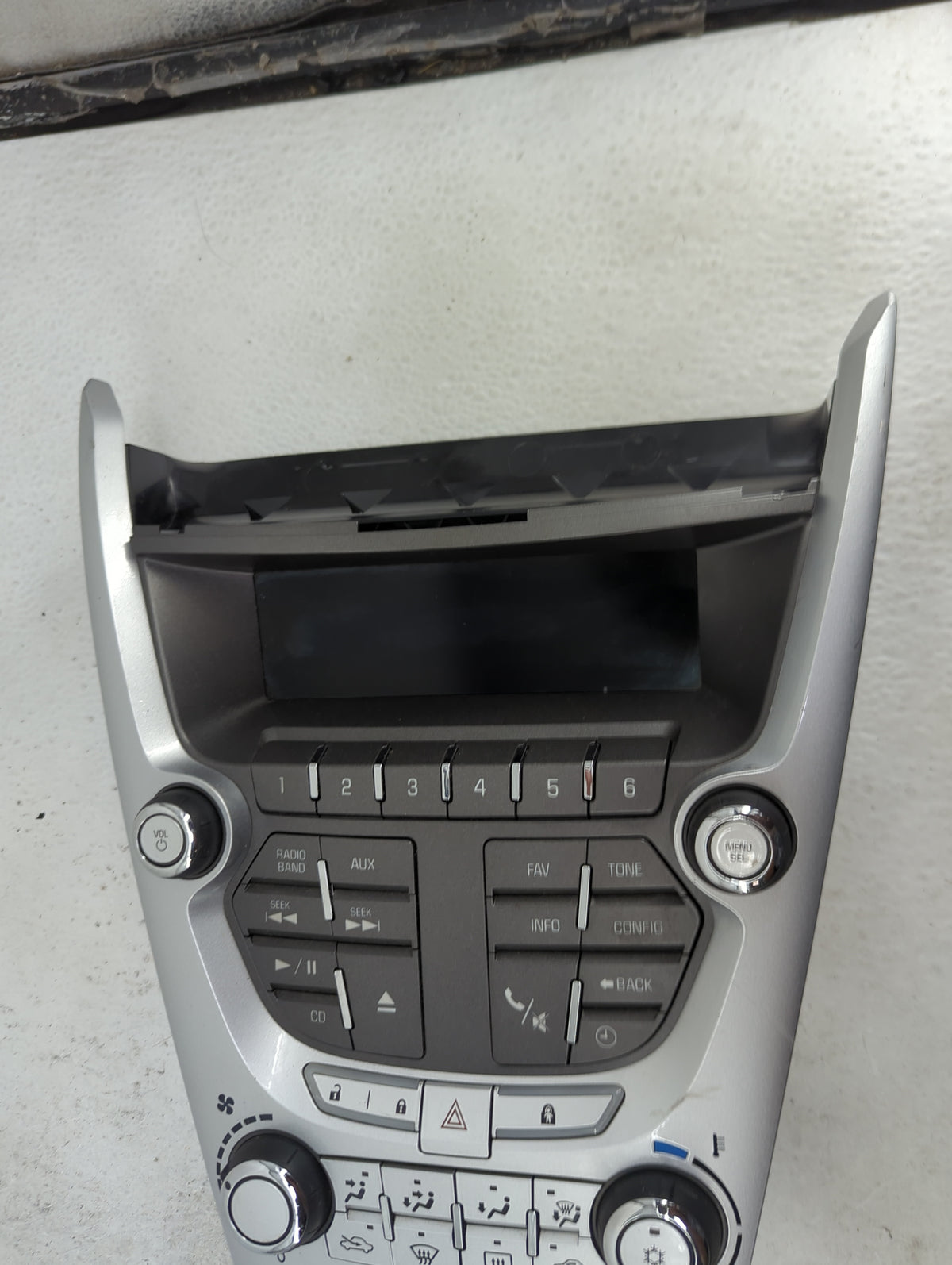 2010-2011 Chevrolet Equinox Radio Control Panel 1488878 - Oemusedautoparts1.com
