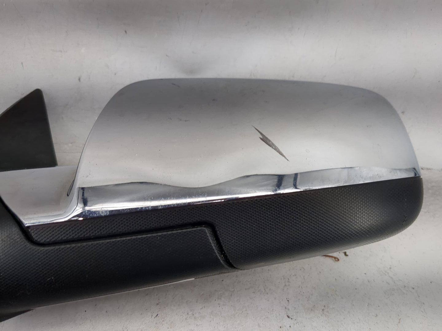 2010-2011 Chevrolet Equinox Driver Side View Mirror - Left Door Mirror OEM Used - Oemusedautoparts1.com