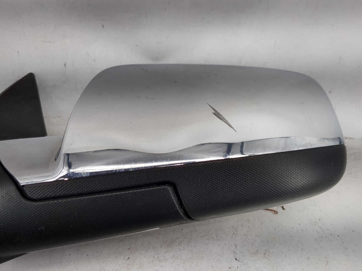 2010-2011 Chevrolet Equinox Driver Side View Mirror - Left Door Mirror OEM Used - Oemusedautoparts1.com