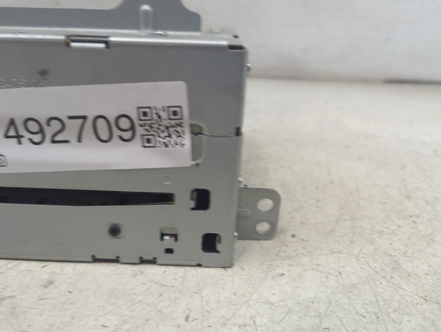 2010 Chevrolet Equinox Radio AM FM Cd Player Receiver Replacement P/N:20854719 Fits Fits 2011 OEM Used Auto Parts - Oemuseda