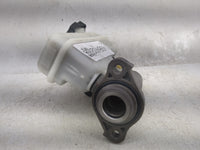 2010-2010 Chevrolet Equinox Brake Master Cylinder 1498402 - Oemusedautoparts1.com