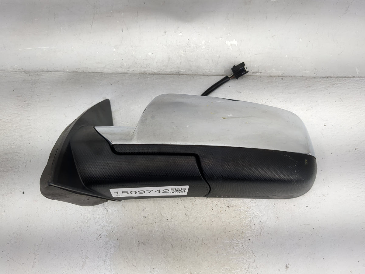 2010-2011 Chevrolet Equinox Driver Side View Mirror - Left Door Mirror OEM Used - Oemusedautoparts1.com