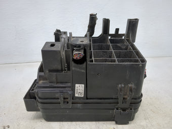 compare product 2010 Chevrolet Equinox Fusebox Fuse Box Panel Relay Module P/N:20848336 Fits OEM Used Auto Parts