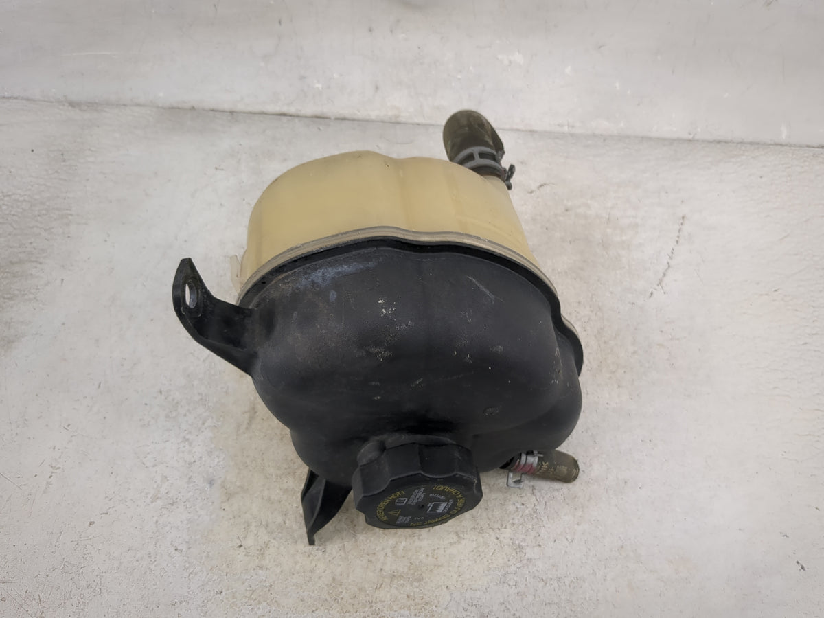 2010 Chevrolet Equinox Radiator Coolant Overflow Expansion Tank Bottle 1515575 - Oemusedautoparts1.com
