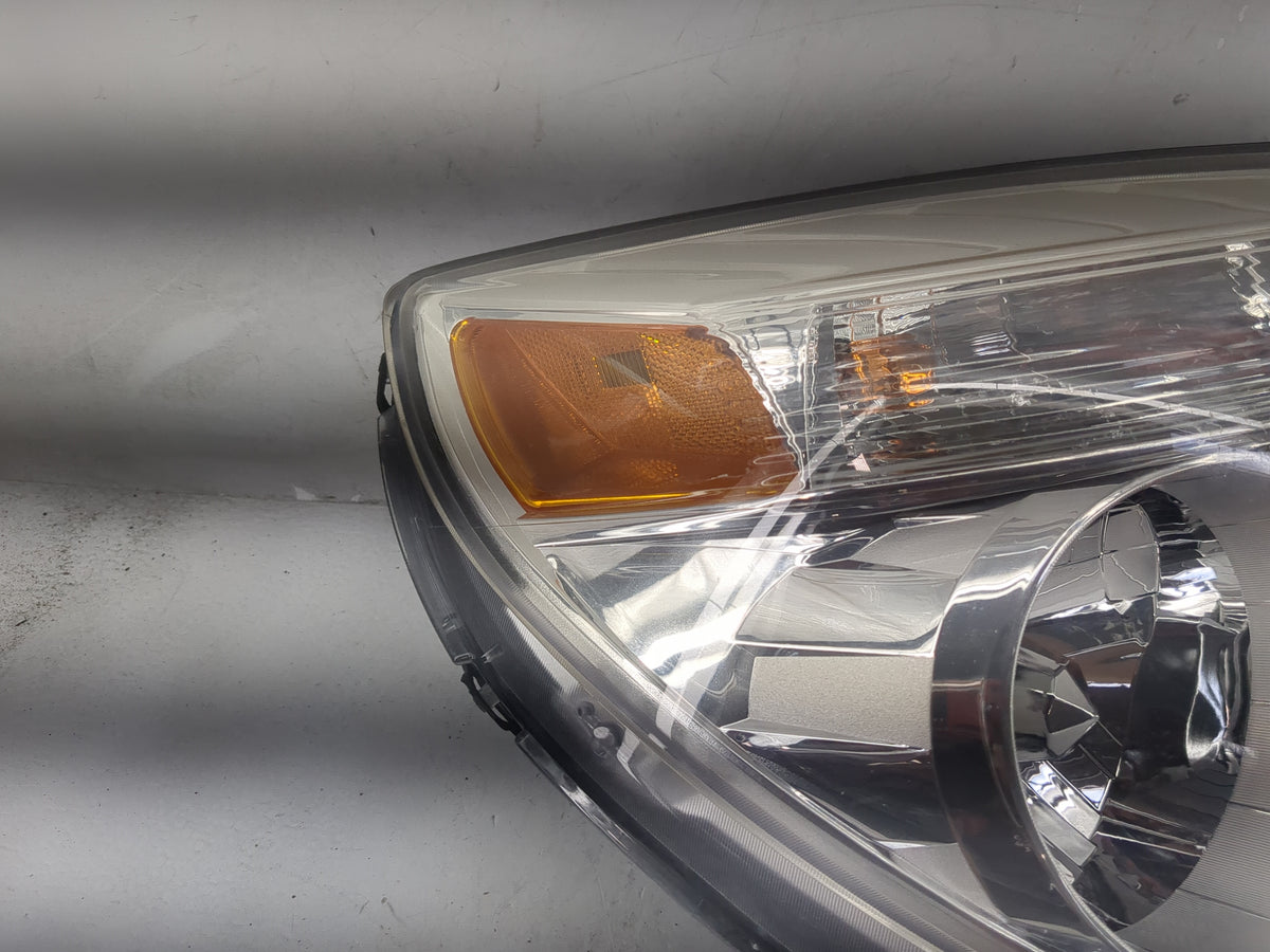 2010 Chevrolet Equinox Passenger Right Oem Head Light Headlight Lamp 1518791 - Oemusedautoparts1.com