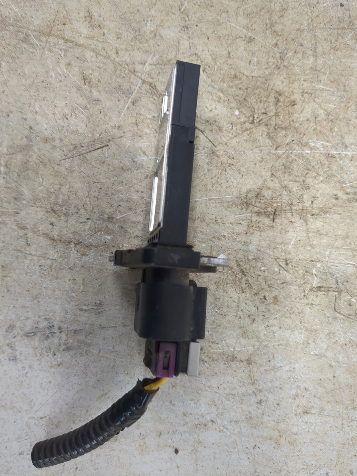 2010-2011 Chevrolet Equinox Mass Air Flow Meter Maf Sensor 1520206 - Oemusedautoparts1.com