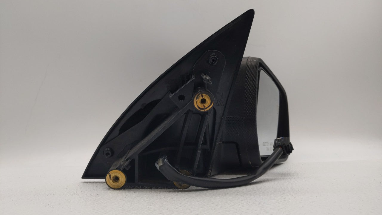 2010-2011 Chevrolet Equinox Passenger Side View Mirror - Right Door Mirror OEM Used - Oemusedautoparts1.com