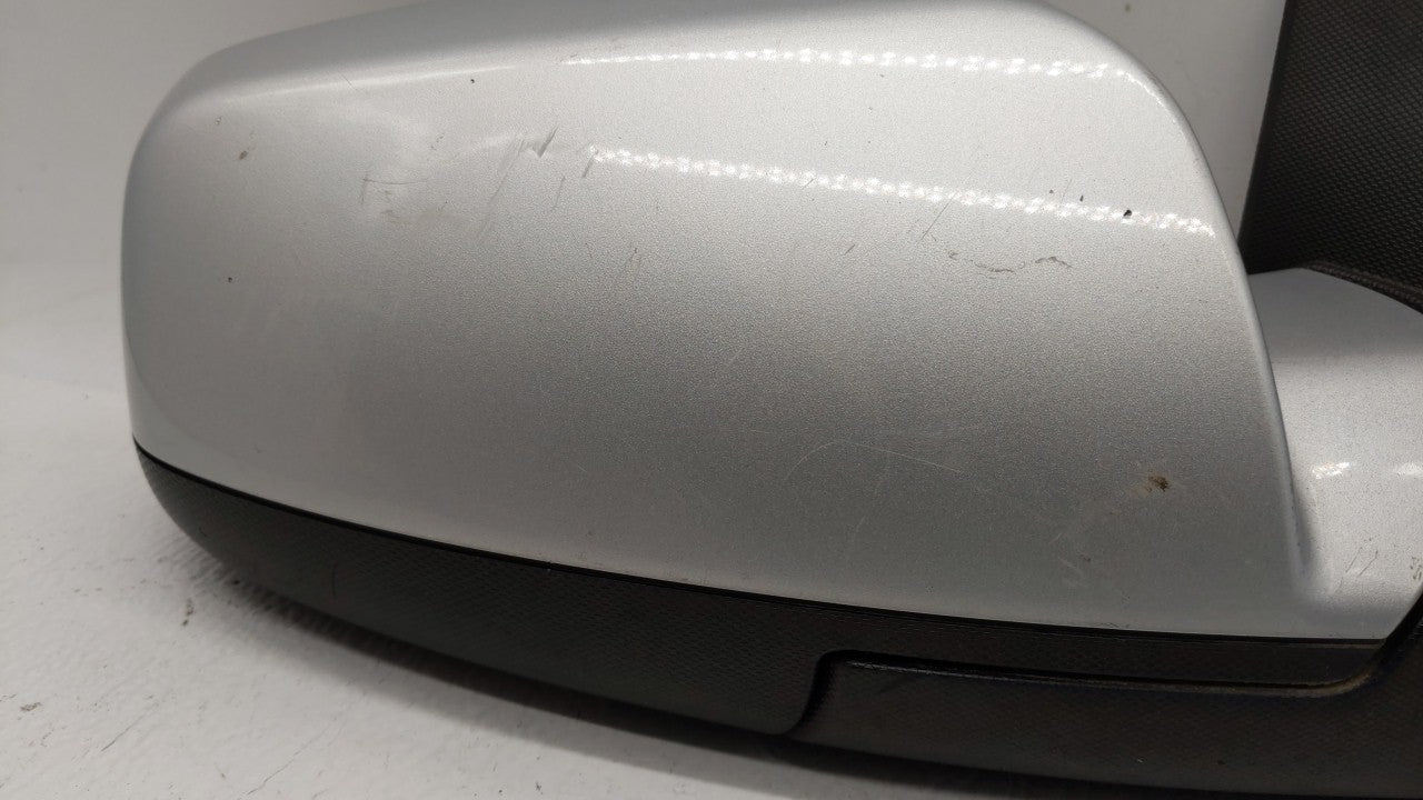 2010-2011 Chevrolet Equinox Passenger Side View Mirror - Right Door Mirror OEM Used - Oemusedautoparts1.com