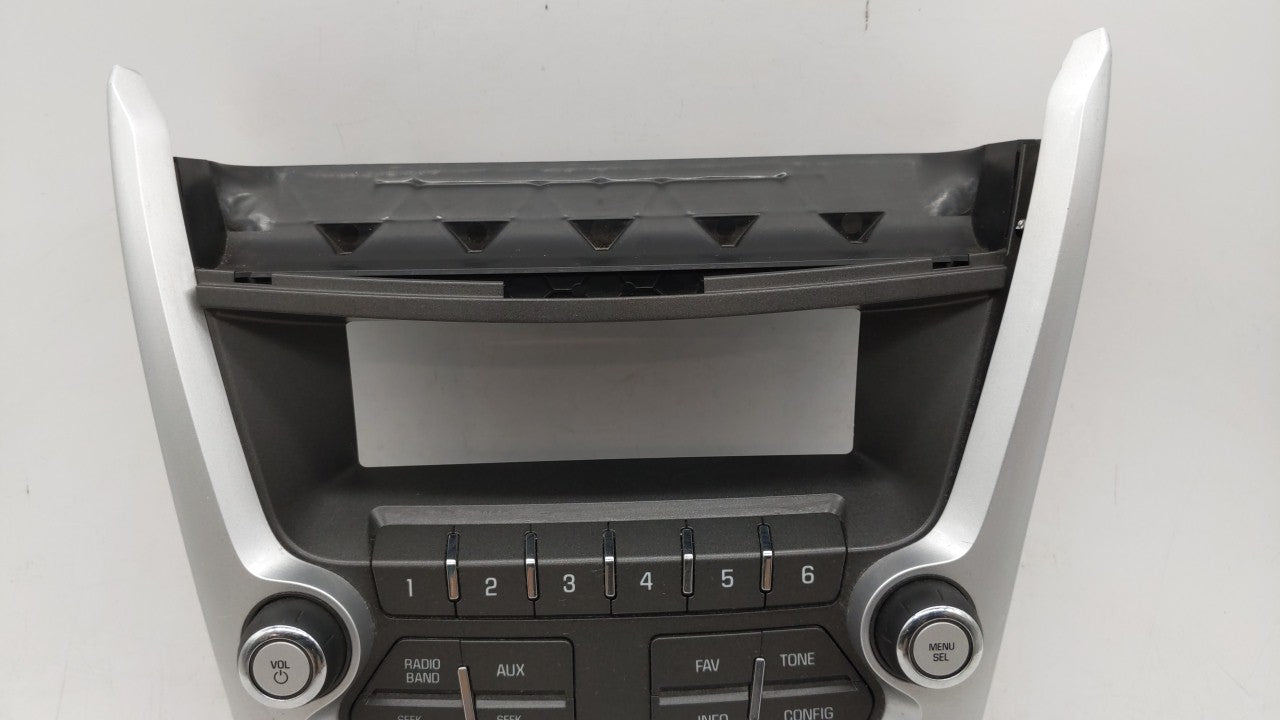 2010-2011 Chevrolet Equinox Radio Control Panel - Oemusedautoparts1.com