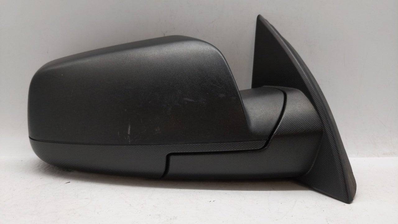 2010-2011 Chevrolet Equinox Passenger Side View Mirror - Right Door Mirror OEM Used - Oemusedautoparts1.com