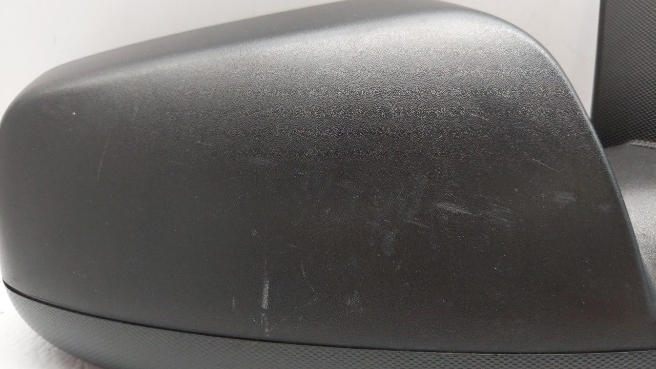 2010-2011 Chevrolet Equinox Passenger Side View Mirror - Right Door Mirror OEM Used - Oemusedautoparts1.com