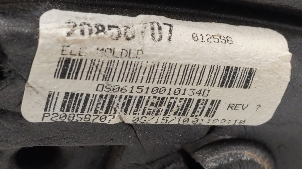 2010-2011 Chevrolet Equinox Driver Side View Mirror - Left Door Mirror OEM Used - Oemusedautoparts1.com