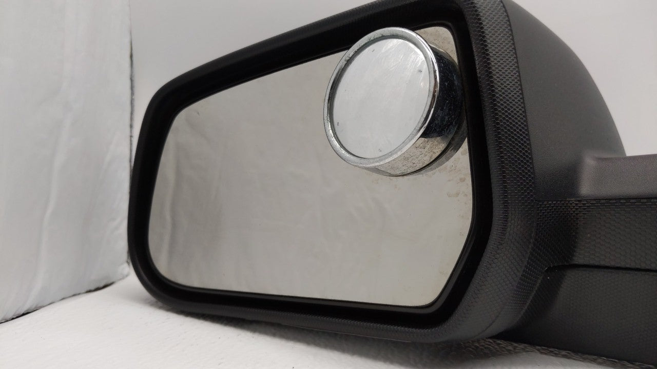 2010-2011 Chevrolet Equinox Driver Side View Mirror - Left Door Mirror OEM Used - Oemusedautoparts1.com