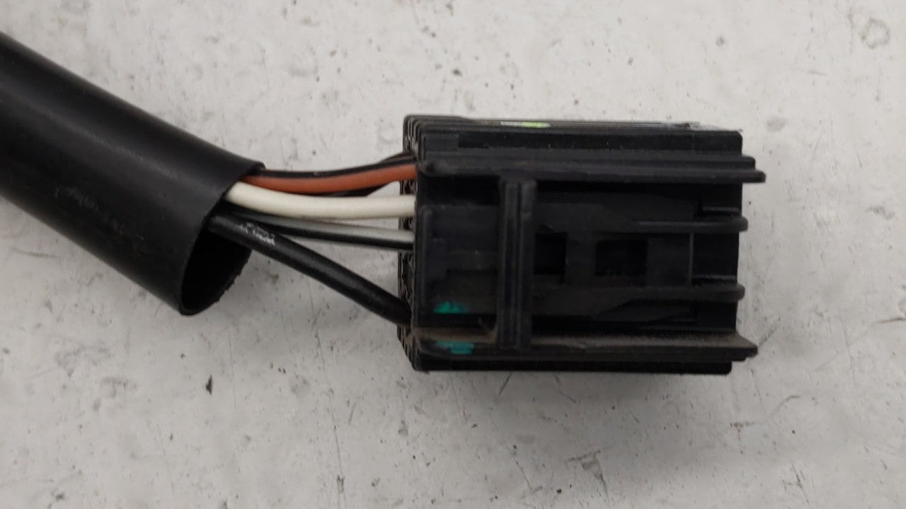 2010-2011 Chevrolet Equinox Driver Side View Mirror - Left Door Mirror OEM Used - Oemusedautoparts1.com